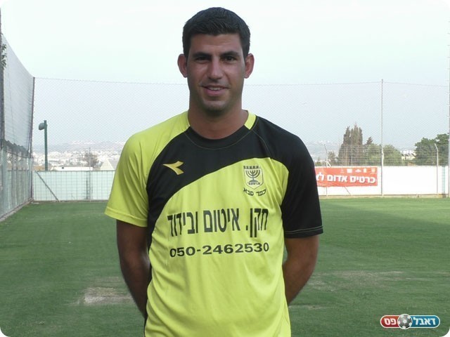 התאקלם במהירות. בן מוחה  (שקד מורג)